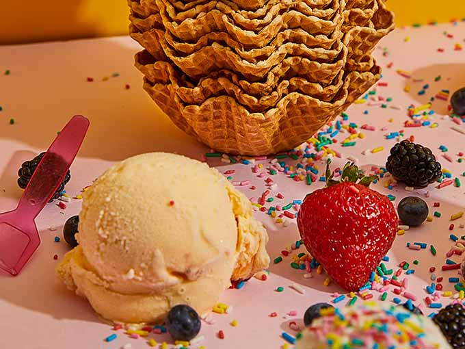 Helados con frutos rojos